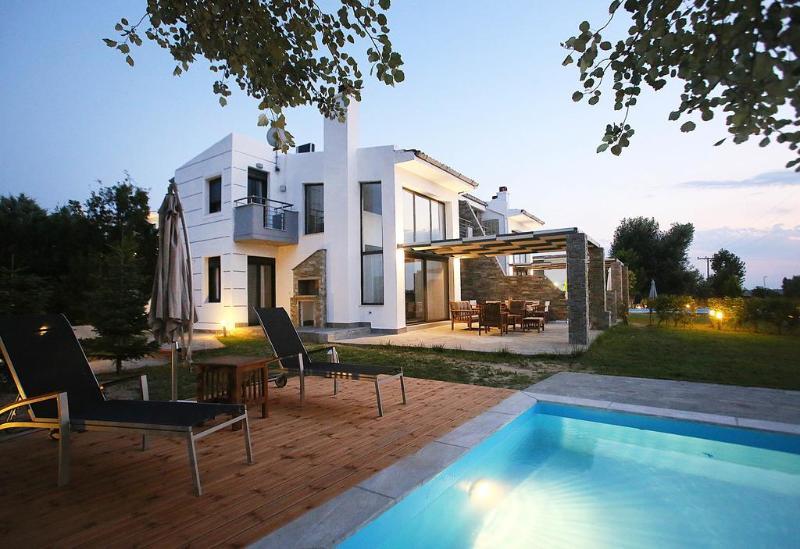 חניוטי Sanny Sani Luxury Villas מראה חיצוני תמונה